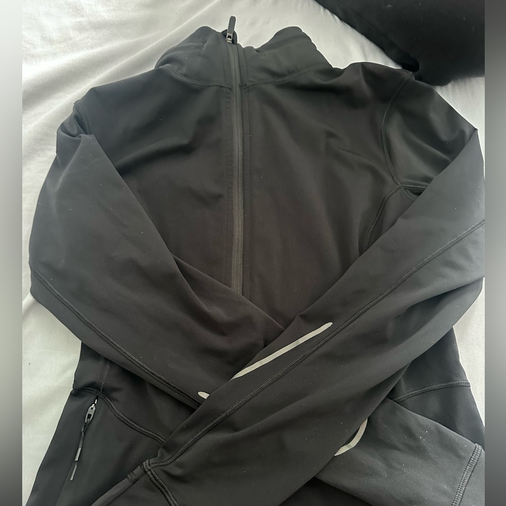 Lululemon zip up black size 6